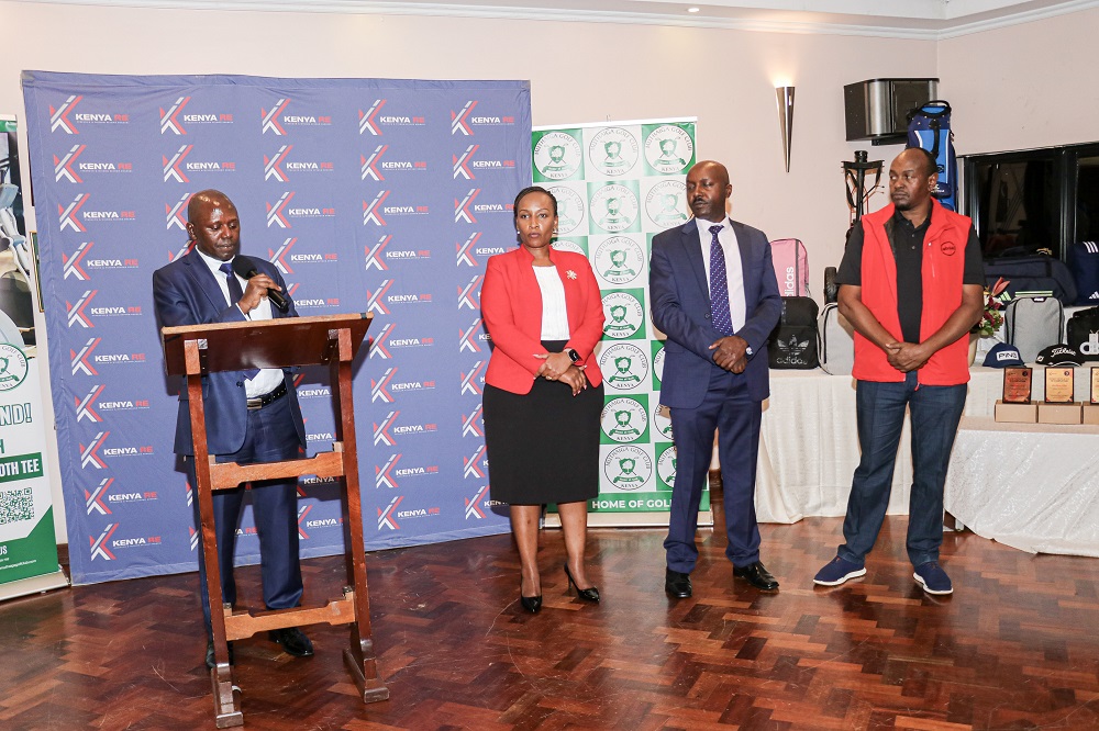 KENYA RE AWARDS INSURANCE CEOs DURING GOLF CLUB NITE EVENT