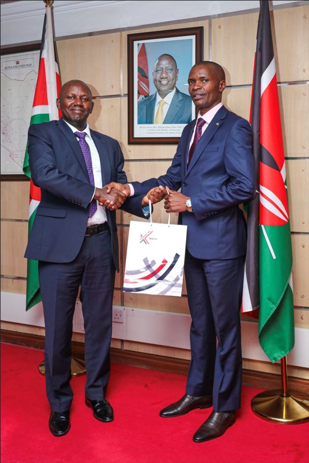 IPOA COMMISSIONER INSPIRES STAFF IN WINNERS’ MENTALITY SESSION